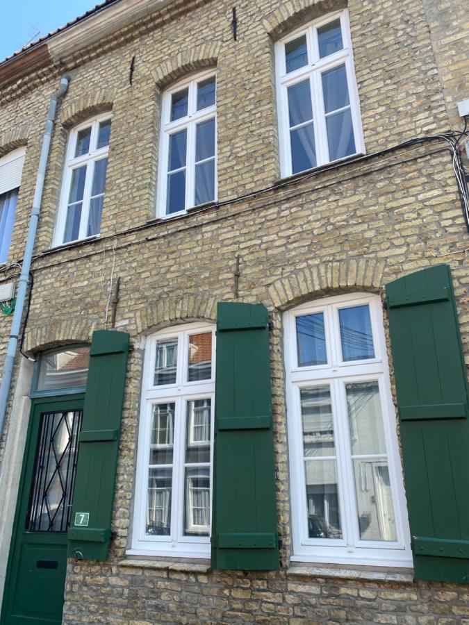 Gite De La Tour Carree Bergues Dış mekan fotoğraf